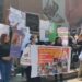 Familiares de pacientes con fibrosis quística protestan a las afueras del Ministerio de Salud #19Feb (Video)