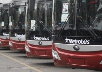 Metro de Caracas habilitó transporte desde la estación La Paz hasta playas de La Guaira