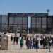 Centro migratorio en la frontera sur de EEUU cierra por falta de fondos