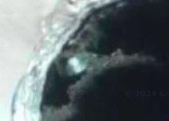 Usando Google Maps dicen haber encontrado un Ovni de 12 metros de ancho