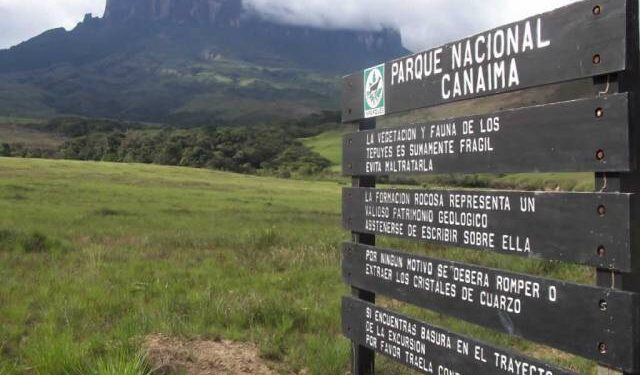 Mueren piloto y capitán indígena tras accidente aéreo en el Parque Nacional Canaima