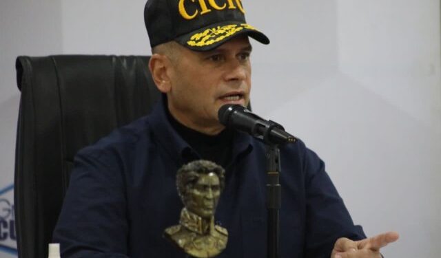 Remigio Ceballos dijo que controló arremetida de colectivos a PoliSucre “mediante el diálogo”