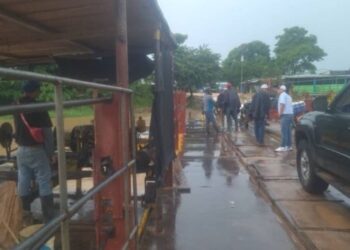 Hallan el cuerpo de un joven que se ahogó en río Caparo de Barinas