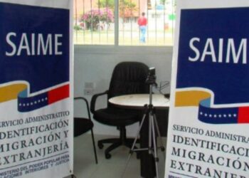 El Saime permite a estas personas acompañar al menor de edad en sus trámites