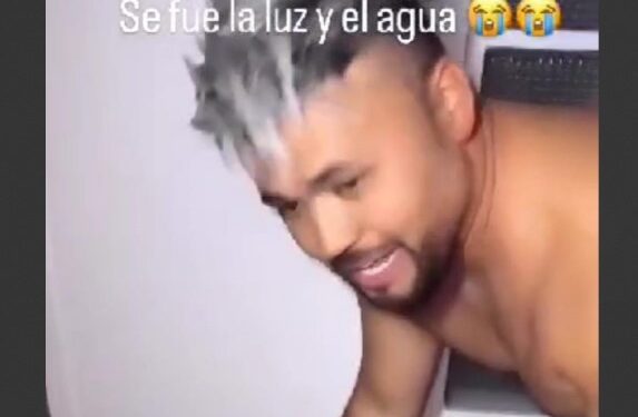 ¡Qué pena con la visita!… popular cantante colombiano recibió su “dosis de patria” antes de su show en Venezuela (VIDEO)