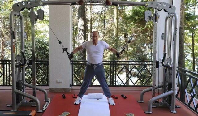 Cómo Navalni dejó al desnudo la vida de “emperador” de Putin