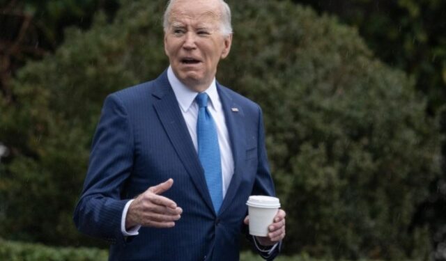 Biden viaja de sorpresa al médico por motivos “físicos” mientras aumentan especulaciones sobre su aptitud mental