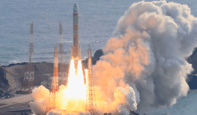Japón lanza con éxito su nuevo cohete H3 tras su vuelo inaugural fallido de 2023