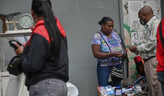 El 47 % de las mujeres venezolanas entre 15 y 64 años no participa en el mercado laboral