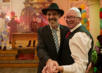 En Fotos | Los judíos de Ucrania celebraron una de sus fiestas más alegres mientras la guerra continúa