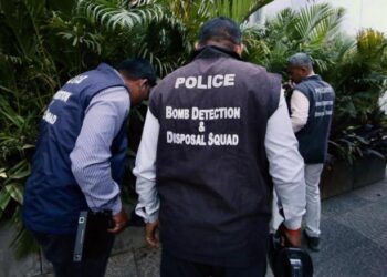 La policía confirma tres arrestos por la violación en grupo de una española en India