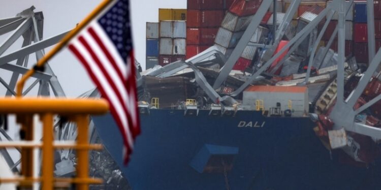 Recuperan los cadáveres de dos de los seis latinos desparecidos por colapso de puente en Baltimore