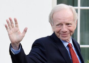 Exsenador de EEUU Joe Lieberman muere a los 82 años