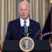 La campaña de Biden lanza un anuncio en el que el presidente bromea sobre su edad