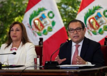 Primer ministro de Perú dimite tras escándalo por supuesto tráfico de influencias