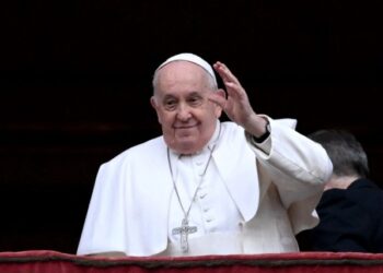 Papa Francisco insta a “negociar” para poner fin a la guerra en Ucrania