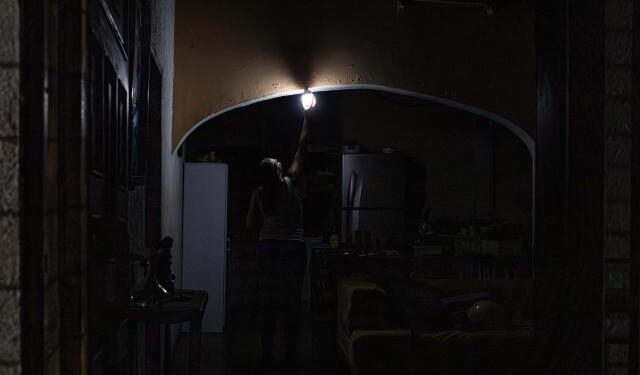Cuba prevé apagones simultáneos en casi la mitad del país este #11Mar