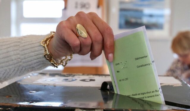 Irlanda rechazó en referéndum modernizar el rol de la mujer en la Constitución