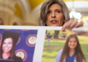 Rompió el silencio la madre de Laken Riley, la estudiante de Georgia asesinada por un venezolano