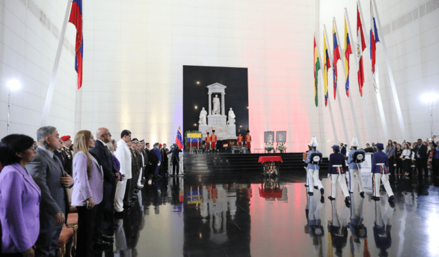 Chavismo envió los restos simbólicos de Eulalia Buroz y Josefa Joaquina Sánchez al Panteón Nacional