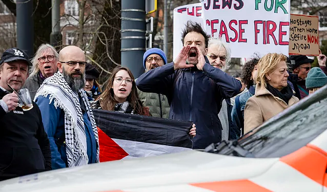 Países Bajos inaugura el Museo del Holocausto entre protestas contra Israel