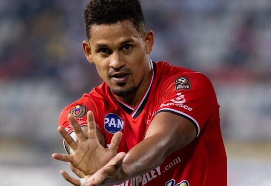 Edwin Pernía rescató valioso empate de Caracas Fc ante Zamora y lo celebró con un “Kame Hame Ha”