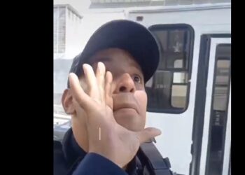 “Si subes el video amanecerás en una bolsa”: Investigaran a presuntos PNB que amenazaron a un hombre 