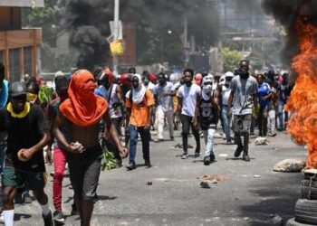 Al menos una decena de muertos tras el ataque de las bandas a la cárcel de Puerto Príncipe