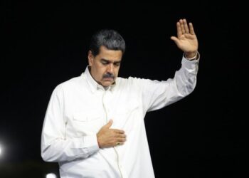 EN VIDEO: Maduro hizo un ritual evangélico para pedir que “caigan las sanciones”