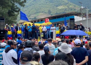 “Esta voluntad de la gente la estamos convirtiendo en fuerza indetenible”, aseguró María Corina Machado desde Timotes