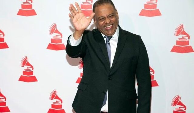 El merenguero Wilfrido Vargas hospitalizado en un centro privado de Santo Domingo