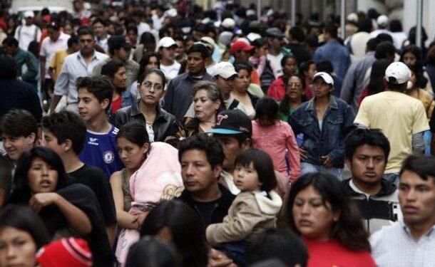 Tres de cada cinco ecuatorianos quieren emigrar del país, según una encuesta de la OIM