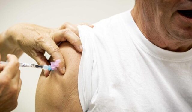 Un hombre alemán de 62 años fue vacunado 217 veces contra el Covid