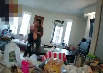 Imágenes sensibles: Policía de Nueva York mata de un solo tiro a hombre que tenía a su madre de rehén