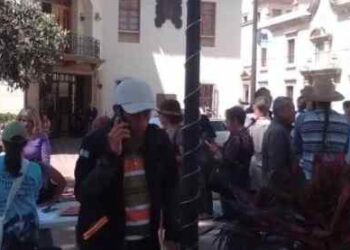 Continúa recolección de firmas para rechazar colocación de material geotextil en alrededores del glaciar Humboldt