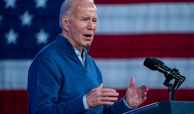 Biden lamentó haber usado la palabra “ilegal” para referirse al venezolano que mató a Laken Riley