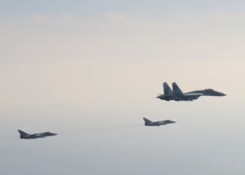 “Me siento protegido”: Maduro ordenó que cazas Sukhoi custodiaran su avión hasta la Celac (Video)