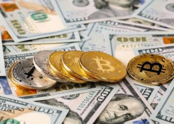 El bitcóin rompe un nuevo récord y supera los 72 mil dólares