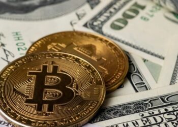 El bitcóin marca un nuevo récord y supera la barrera de los 70 mil dólares