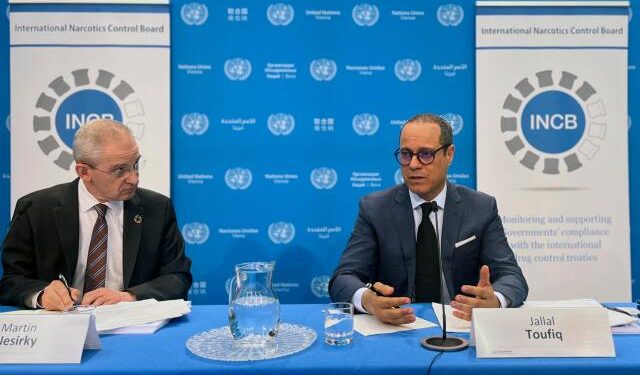 Narcos utilizan internet y redes sociales para vender más drogas, incluso fentanilo