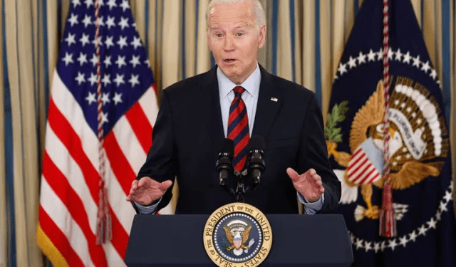 Biden firma la ley que evita un cierre de Gobierno