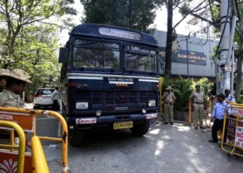 Trasladan a una casa de seguridad a la pareja de españoles atacada en India