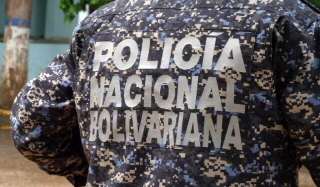 Enfrentamiento entre PNB y sujetos armados dejó un muerto y un antisocial en fuga (VIDEOS)