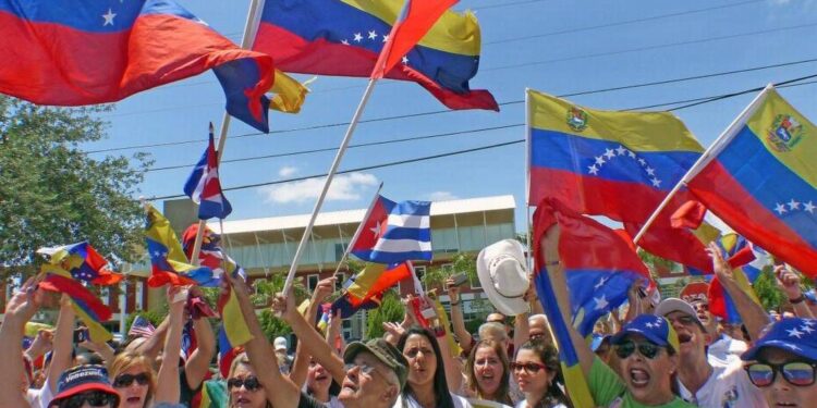 Trabajadores inmigrantes en EEUU ayudan a impulsar el crecimiento del empleo y evitar una recesión