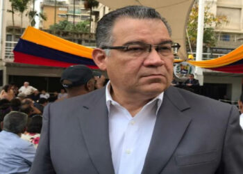 Enrique Márquez, el cisne negro ¿o rojo?