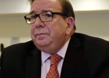 El Mundo de España: El nuevo candidato de la oposición venezolana ya dobla a Maduro en las encuestas