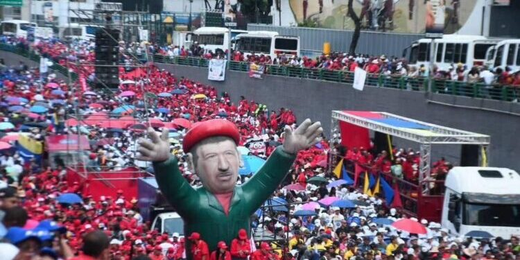 La Marea Roja convocada por Diosdado Cabello supera las concentraciones de María Corina Machado