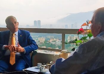 Primera reunión de trabajo sostuvieron González Urrutia y Manuel Rosales