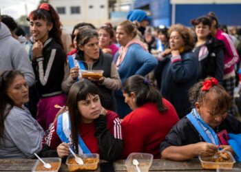 Argentina: Cae PIB y sube desempleo en primer trimestre del año