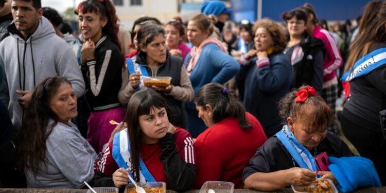 Argentina: Cae PIB y sube desempleo en primer trimestre del año